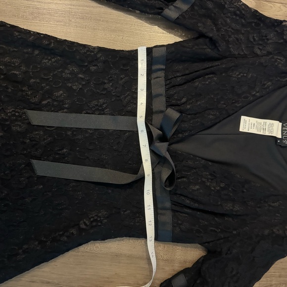 Elegant Black Lace Dress - Size Small. New, Never Worn! - Picture 8 of 10